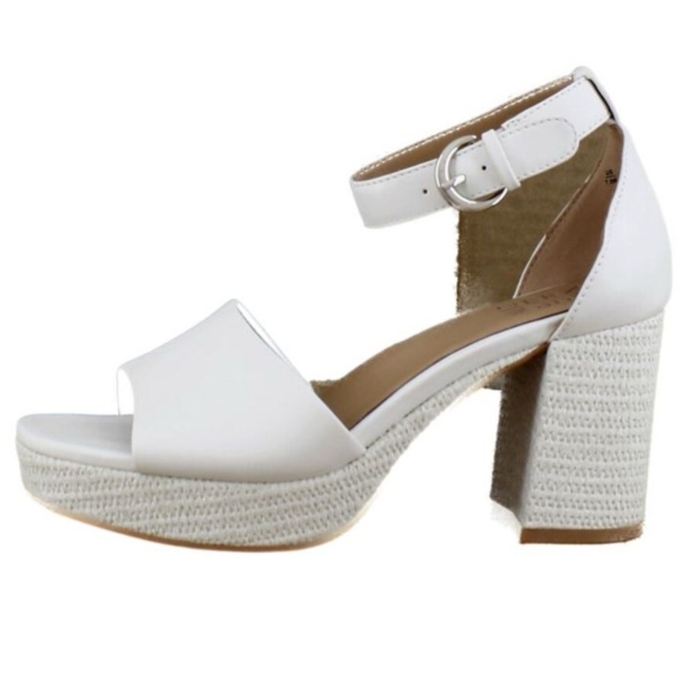 NWT Naturalizer Leather White/Ivory Block Heel Sandals (in original box) - Picture 2 of 11